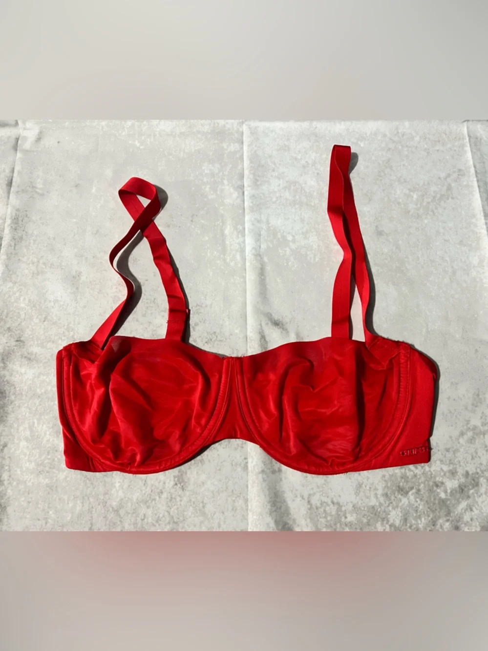SKIMS Red Underwire Bra - Picture 1 of 4